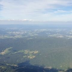 Flugwegposition um 16:22:46: Aufgenommen in der Nähe von Deggendorf, Deutschland in 2219 Meter
